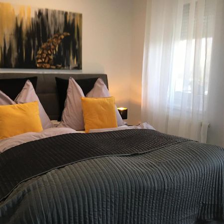 Home Apartment شوبرون المظهر الخارجي الصورة