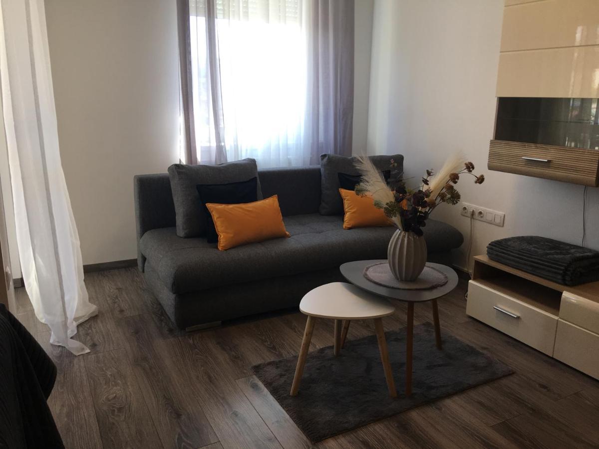Home Apartment شوبرون المظهر الخارجي الصورة